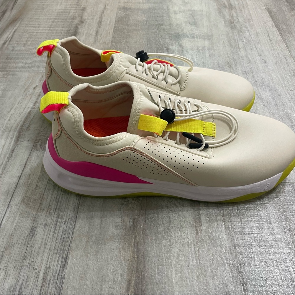Clove Lemon Aid Slip On Sneakers Size 8.5